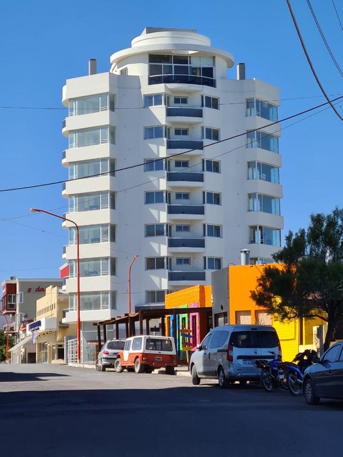 Lido Di Fermo * Monte Hermoso