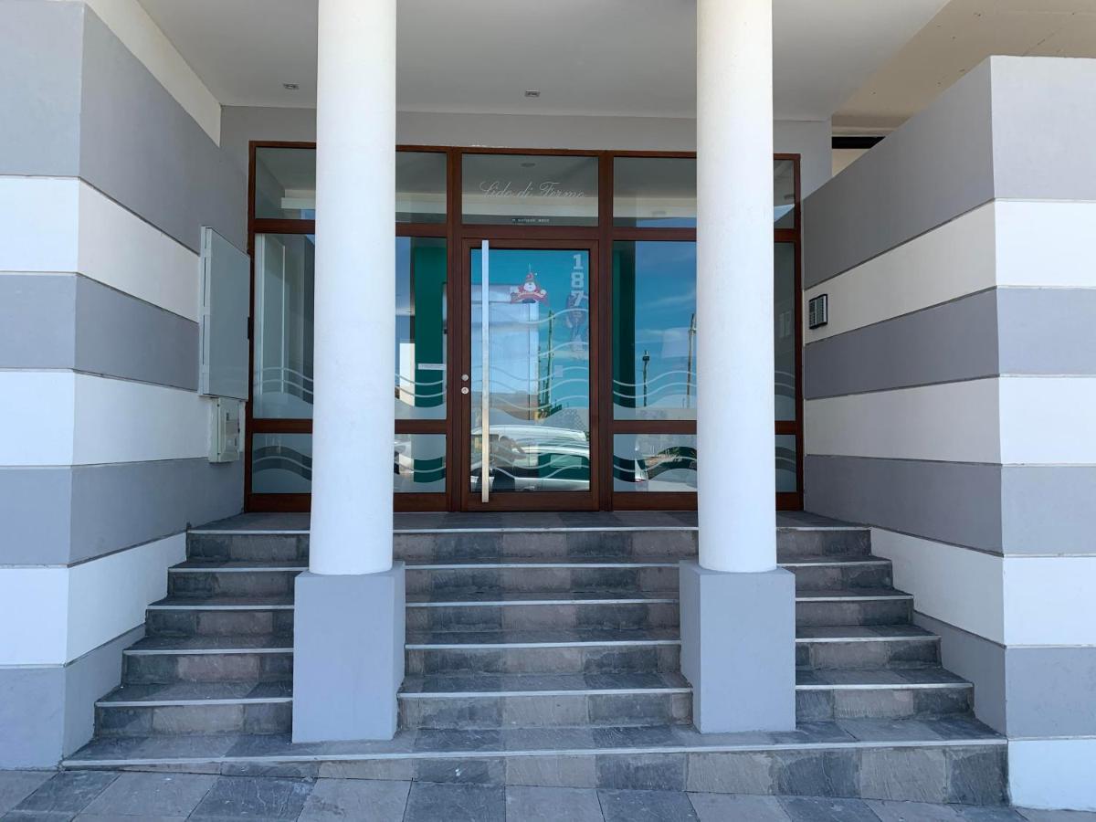 Lido Di Fermo Apartment